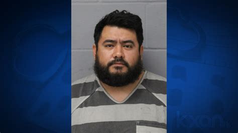 Records: Man charged with intoxication manslaughter after fatal Travis County crash